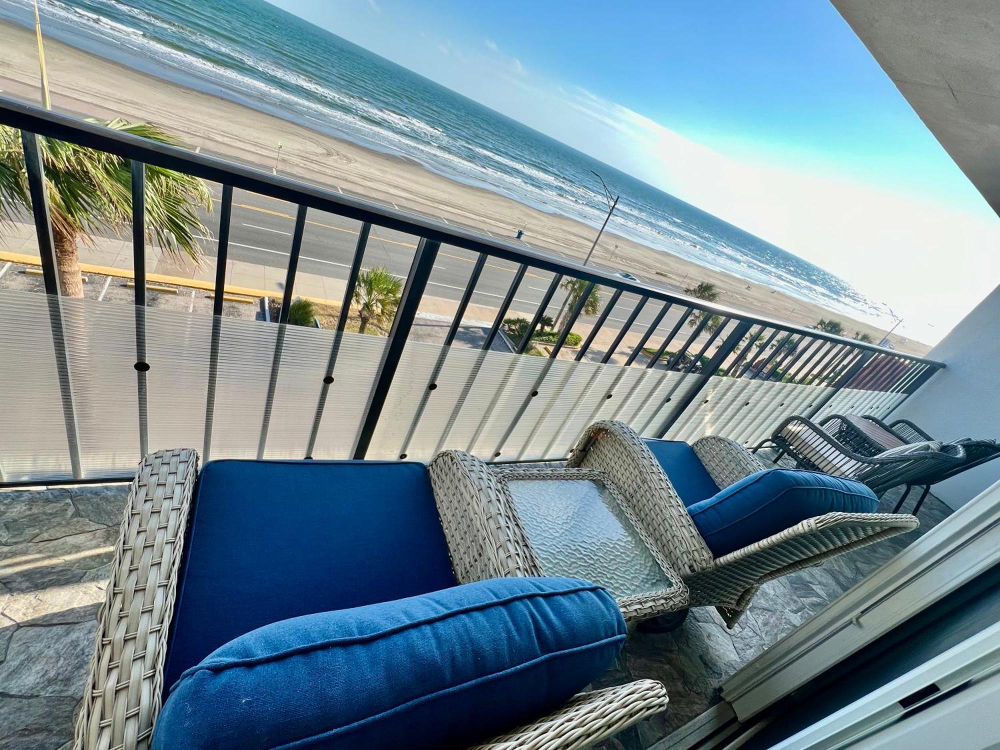 Amazing And Spectacular Ocean And Beach Views In Galveston Eksteriør billede